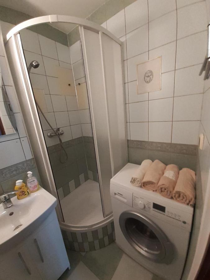 Centrum Zlote Tarasy Metro Rondo Onz Balkon Apartment Warsawa Bagian luar foto